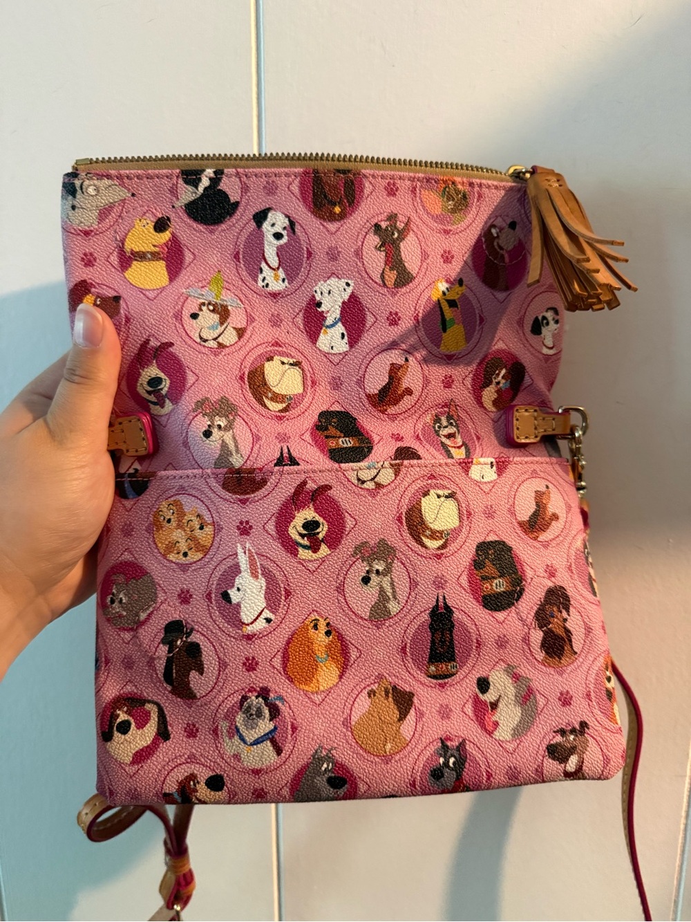 LIMITED EDITION Dooney & Bourke Pink Disney Dogs Cross Body - Picture 3 of 3